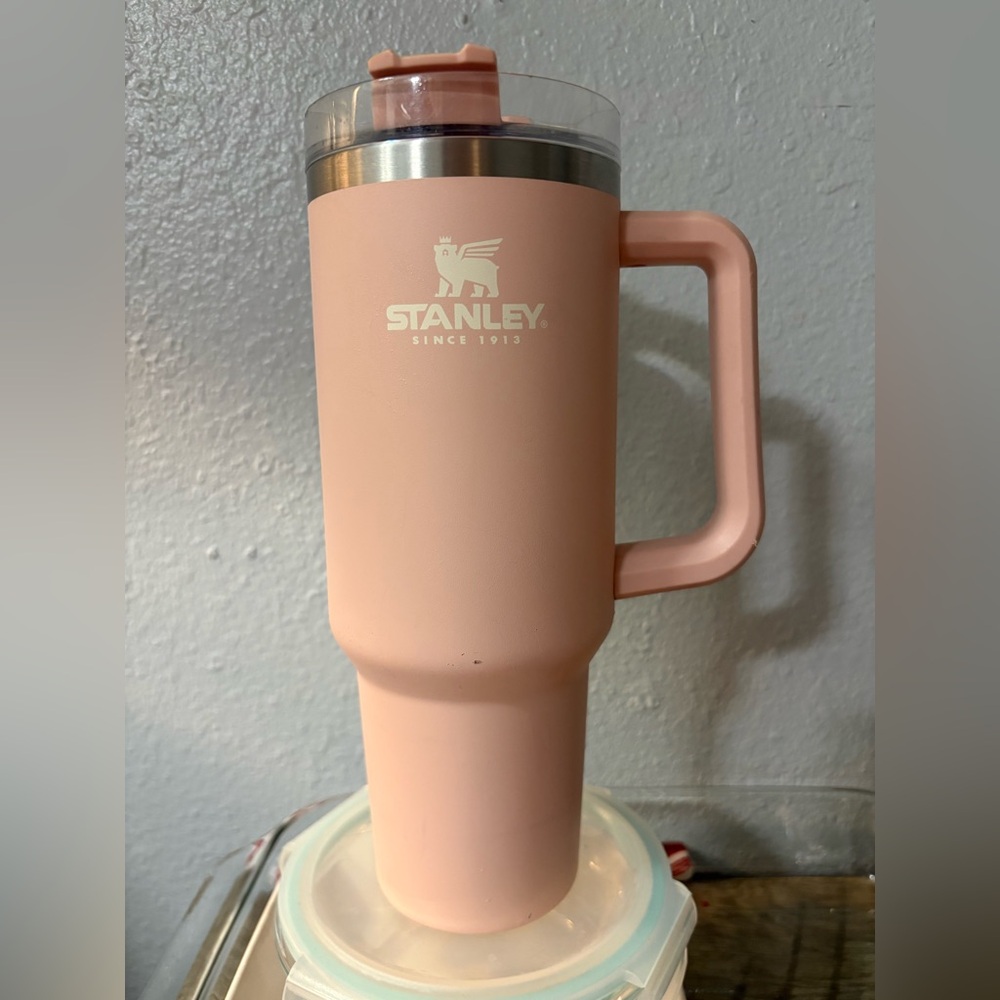 40 oz Stanley w/handle